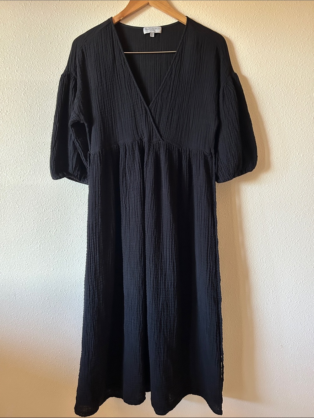 Michael Stars Isabella Gause V- Neck Midi Dress Black, Size S